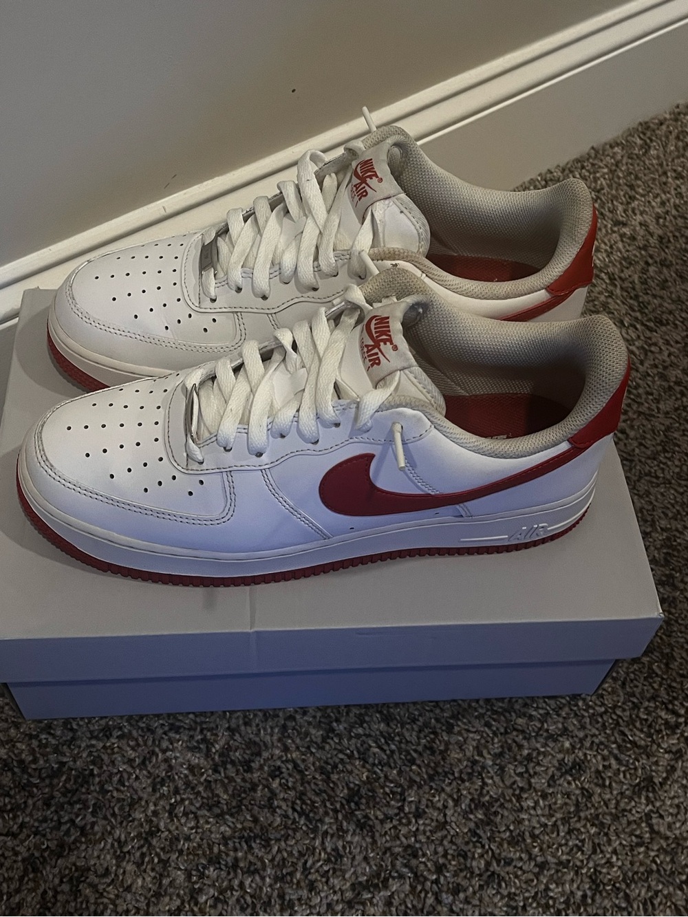 Nike Men's Low-Top Sneakers - White/Red